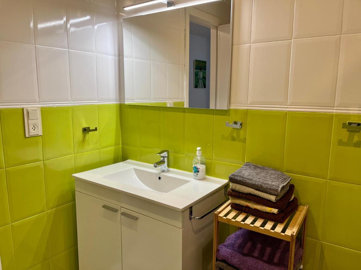 Apartment On The Beach With Parking And Pool Calpe Eksteriør billede