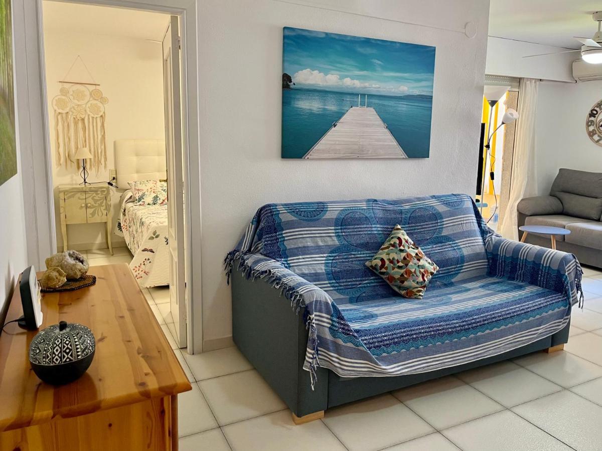 Apartment On The Beach With Parking And Pool Calpe Eksteriør billede